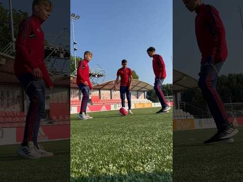 Ajax U14s hitting that champion transition… 😍🏆