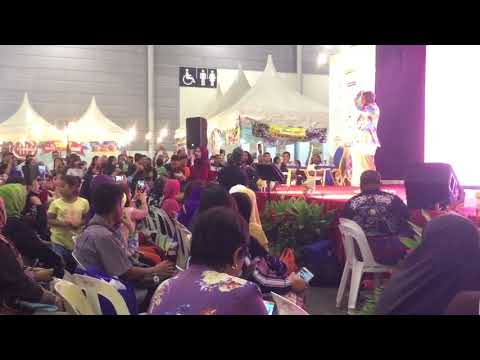 Wany hasrita - menahan rindu (singapore expo)