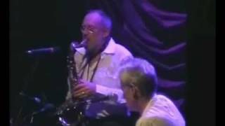 Van der Graaf Generator - "Scorched Earth" - Shepherds Bush live (2005) - original video