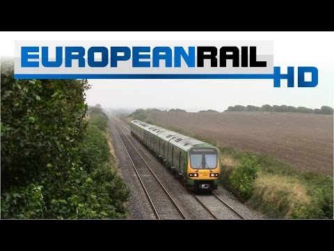 Iarnród Éireann Irish Rail Commuter 29000 DMU 29028 + 29006 passes Mosney