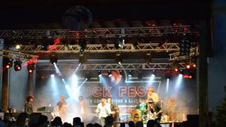 Anderson East Keep The Fire Burning and Hold On I'm Coming April 22 2017