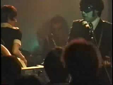 Les Cappuccino - Blow Up