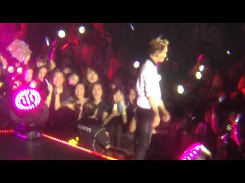 160110 EXOluxion SG - Playboy (sekai focus)