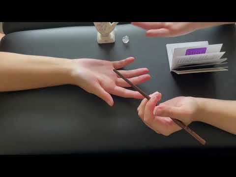 ASMR // Learning Palmistry ✋🏻| Hand Tracing, Inspecting with a Light | Real Person ASMR