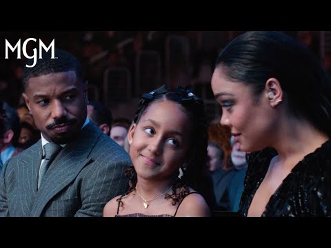 Signs of a Fighter – Featurette