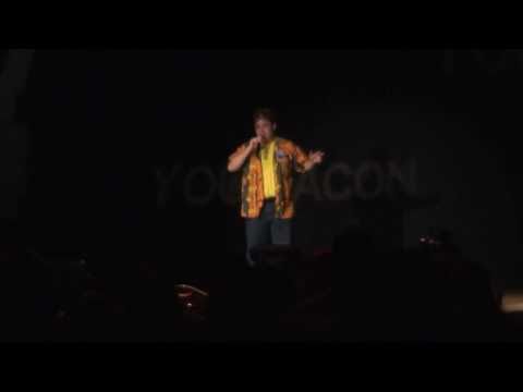 Youmacon 2010 Part 101 - Tom's Halftime Standup (4/4)