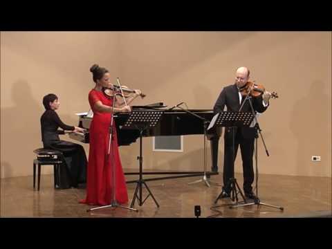 B.Deskovski (Arr.T.Trajcevski): Samovilsko Oro (Fairy Dance - Macedonian Folk Dance)