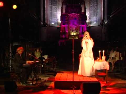 Anna Szałapak - Dygresja