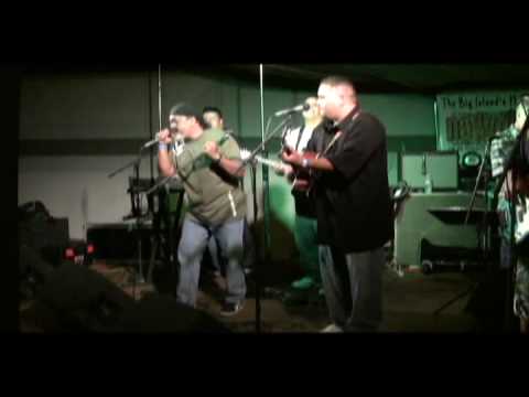 Kaya Manao Company & brudda waltah live at KOna Bowl