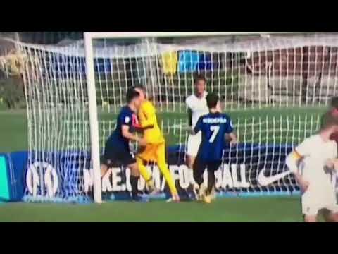 Satriano, testa a testa ed espulsione per tre turni. Quattro all'avversario.