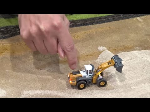 Extreme RC-Trucks im Mikro-Format 1/87: Spektakel Messe Leipzig 2024