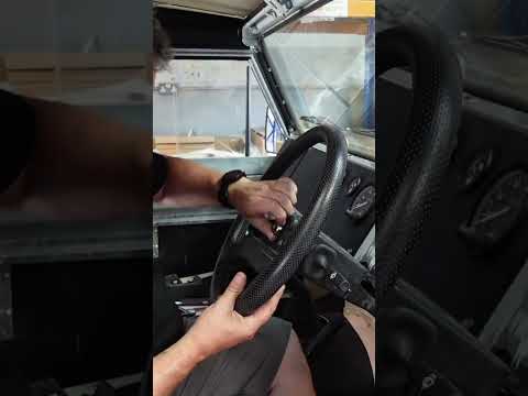 Fitting the MOMO Indy steering wheel to the Defender #momo #landrover