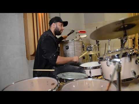 Levi De Paula - Bateria com Surdo!