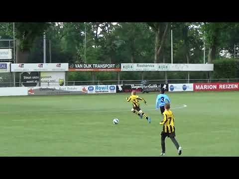 Wat een heerlijk doelpunt en mooie assist!!! || DOS Kampen JO13-1 - MO13-1 KNVB (meiden van Oranje)