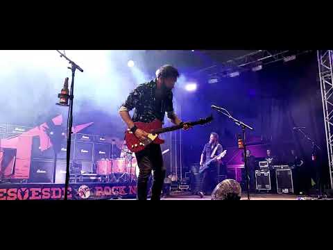 BöKKERS op het Veenhoop Festival 2023 met Toedoedietap