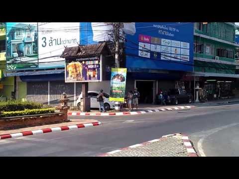 Saen Pung Gate em Chiang Mai Tailândia LifeStyle Location Review