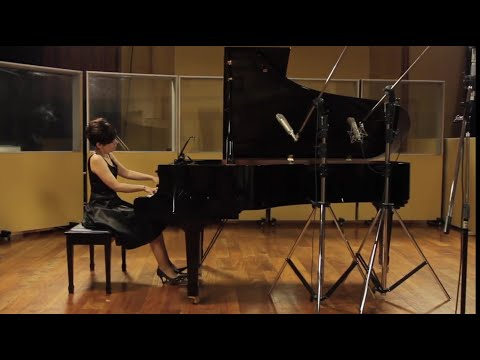 Milonga del Ángel (Astor Piazzolla) - Daniela Salinas, piano