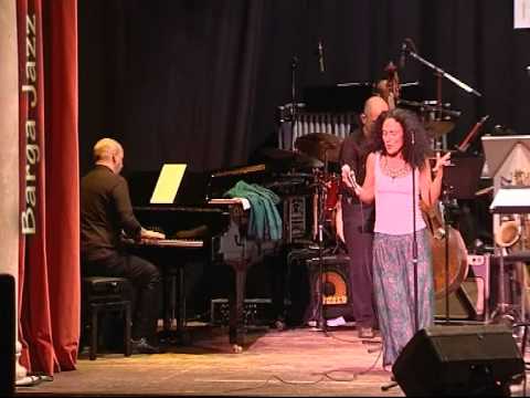 Barbara Casini Barga Jazz 2011 STRINGIMI FORTE A ME