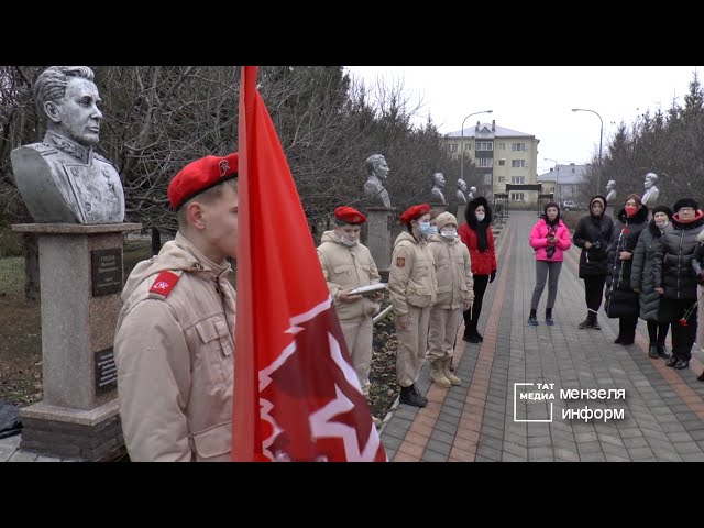 В парке «Победы» заложили капсулу с землей из Донского кладбища, где захоронен Василий Гордов