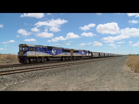 QUBE Grain Train 7764V With CM33 Class Diesel Locomotives - PoathTV Australian Railways