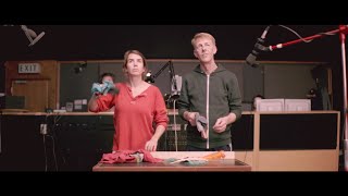 THE SECRET WORLD OF FOLEY - HOW TO MAKE THE SOUND OF BIRDS WINGS
