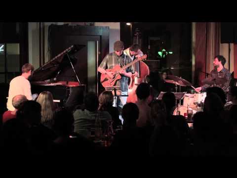 Roman Ott & Kurt Rosenwinkel - Old love (Live @ B-flat Berlin 10.10.2014)