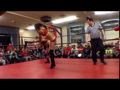 Nicole Savoy Roundhouse Kick