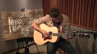 Live From Music Square: Brett Eldredge Performs &quot;Tell Me Where To Park&quot;