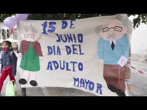 El Gobierno promueve el buen trato al adulto mayor