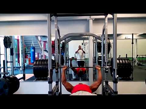585 LB. BENCH PRESS!!!!