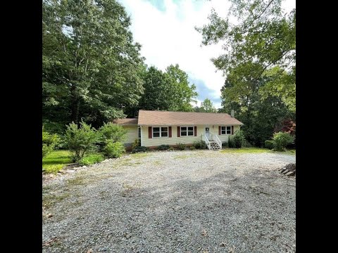 3 Bedroom Home on a Serene Setting property video