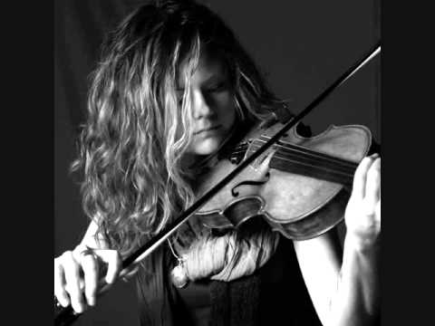 download lagu mp3 mp4 Tania Elizabeth East Coast Set, download lagu Tania Elizabeth East Coast Set gratis, unduh video klip Tania Elizabeth East Coast Set