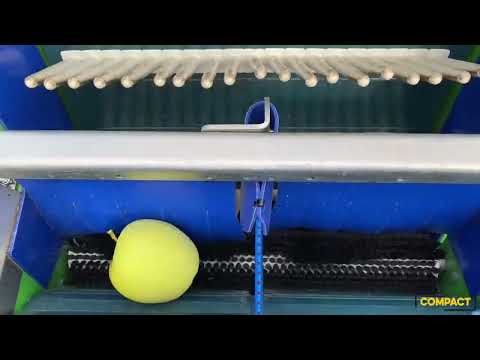 Compact Erntemaschine mit Förderbändern