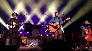 The Avett Brothers - Pretty Girl at the Airport - Albuquerque NM 3-22-18