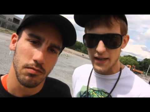 Jewlz 02. Der Hoodwatcher (feat. Fonkey Sapiens, Shneezin257 & Mike257)