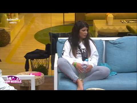 Sofia está nervosa com a presença de Diogo Marcelino