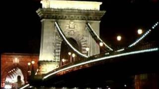 Things to do in Budapest, Hungary: Night Life : Visiting the Opera House & Concert Hall in Budapest