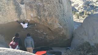 Video thumbnail of Xavier's Roof, V11. Buttermilk Country