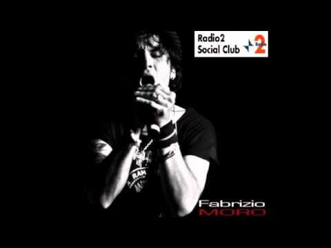 Non è una canzone(versione rap)feat Dario Bandiera+SVEGLIATI-Fabrizio Moro live a Radio2.flv
