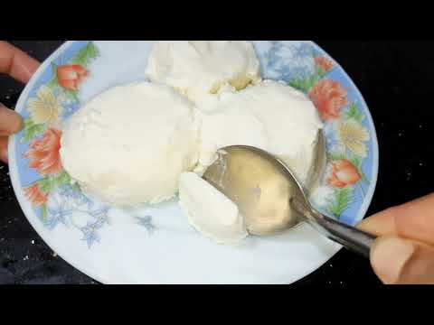 "Deliciously Creamy and Simple Homemade Vanilla Ice Cream Recipe"