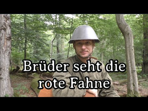 East German Soldier Sings - Brüder seht die rote Fahne [Liederbuch der NVA]