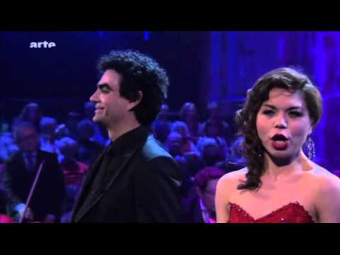 6(6) STARS VON MORGEN 8.12.13- Rolando Villazón, Olena Tokar - Brindisi (La Traviata)