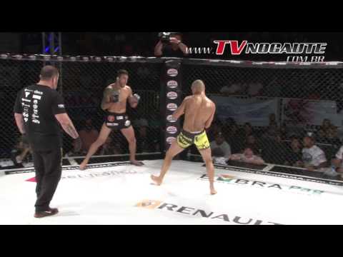 Anderson Berinja vence Marcos "Vina" por nocaute técnico e é o novo campeão dos galos do Talent