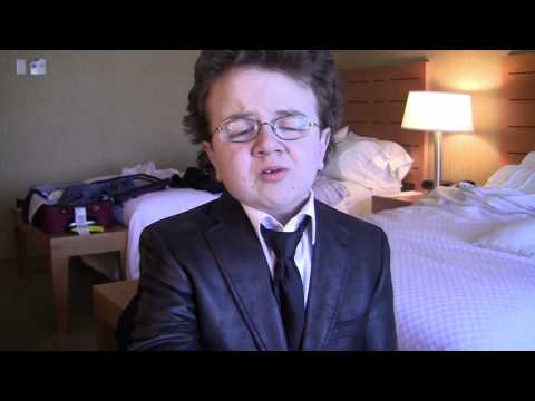 Mirrors (Keenan Cahill) Singing