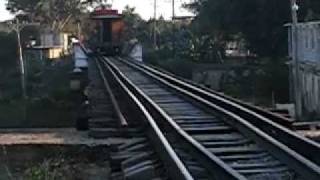 preview picture of video '2007 Cuba - Tren en Sancti Spititus'