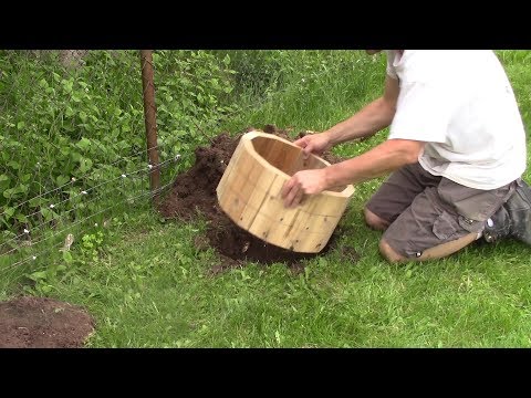 The Woodpecker  - A small, super simple,  cedar edging