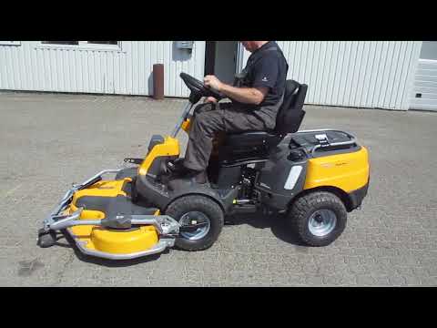 Video: Stiga Park Pro 740 IOX lawn mower 1
