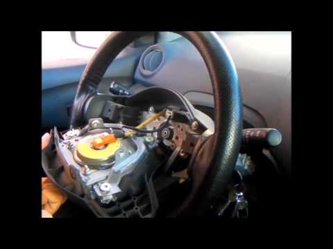 Demonter le volant et remplacer le câble spirale sur Toyota
