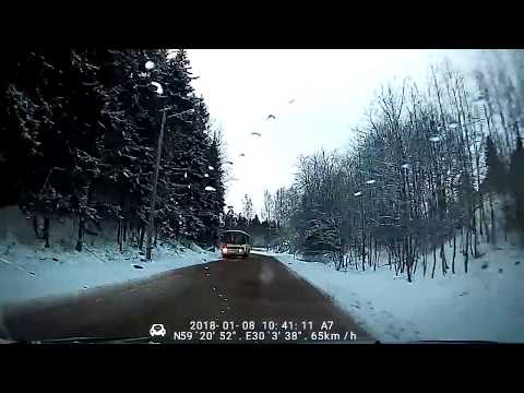 Улетел в кювет и перевернулся