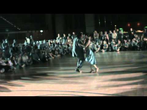  Juana Sepulveda  and  Mariano Frumboli  are  dancing  to  the  milonga  "  La Guitarrera  "
